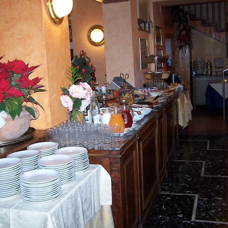 Hotel Bucaneve Bardonecchia Exterior photo