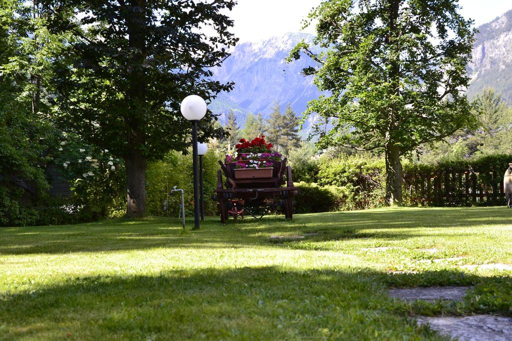 Hotel Bucaneve Bardonecchia Exterior photo
