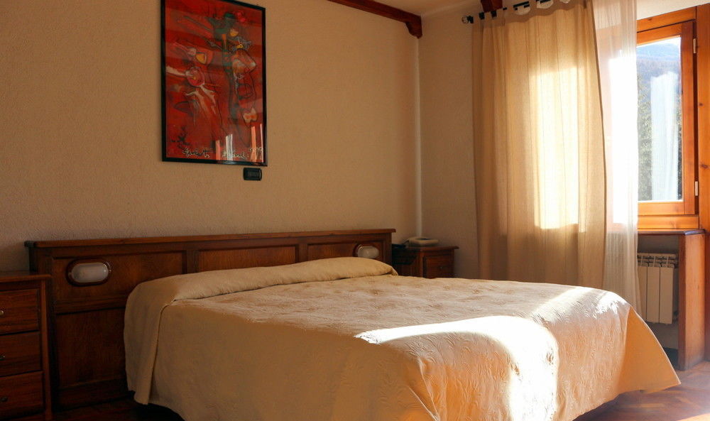 Hotel Bucaneve Bardonecchia Exterior photo