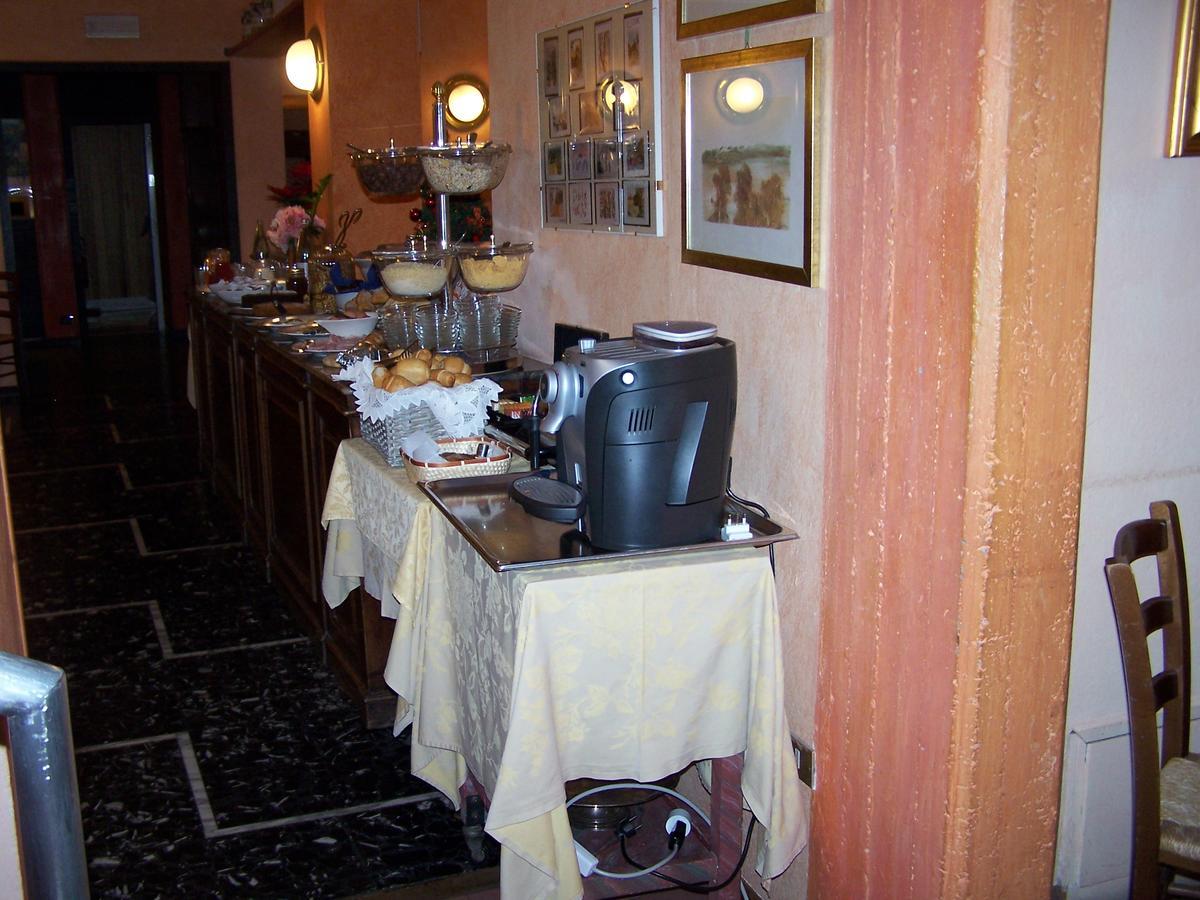 Hotel Bucaneve Bardonecchia Exterior photo
